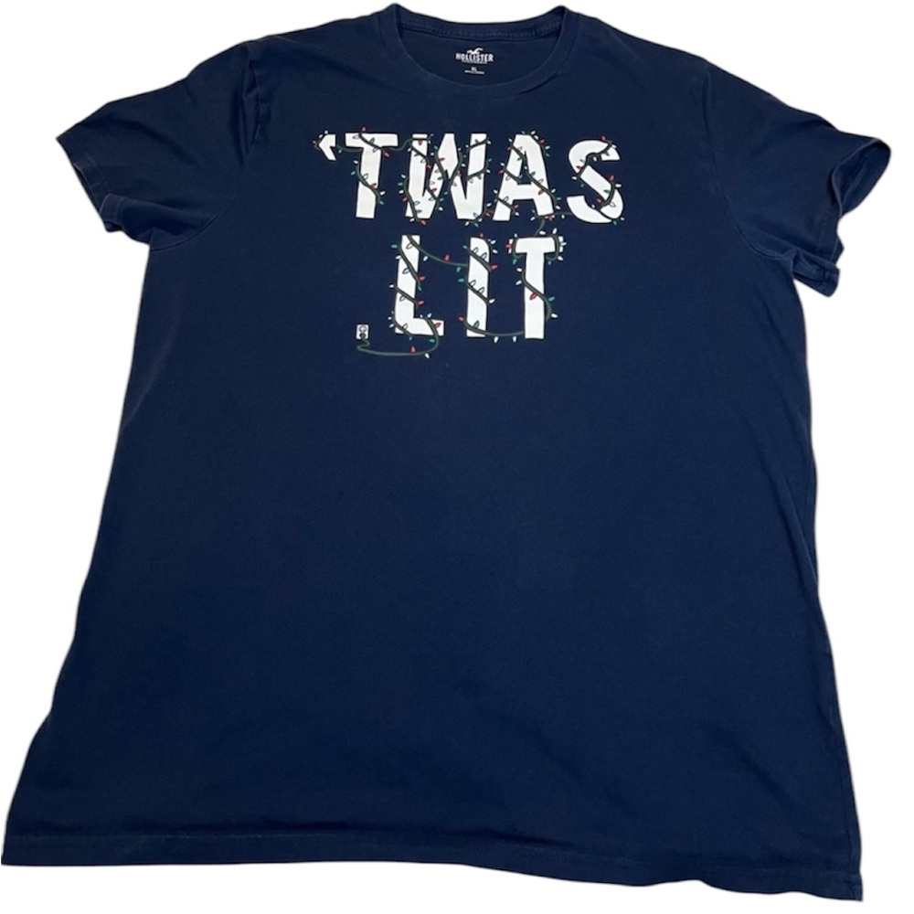 Hollister - Men’s crewneck T - Navy Blue Christmas T - ‘Twas Lit